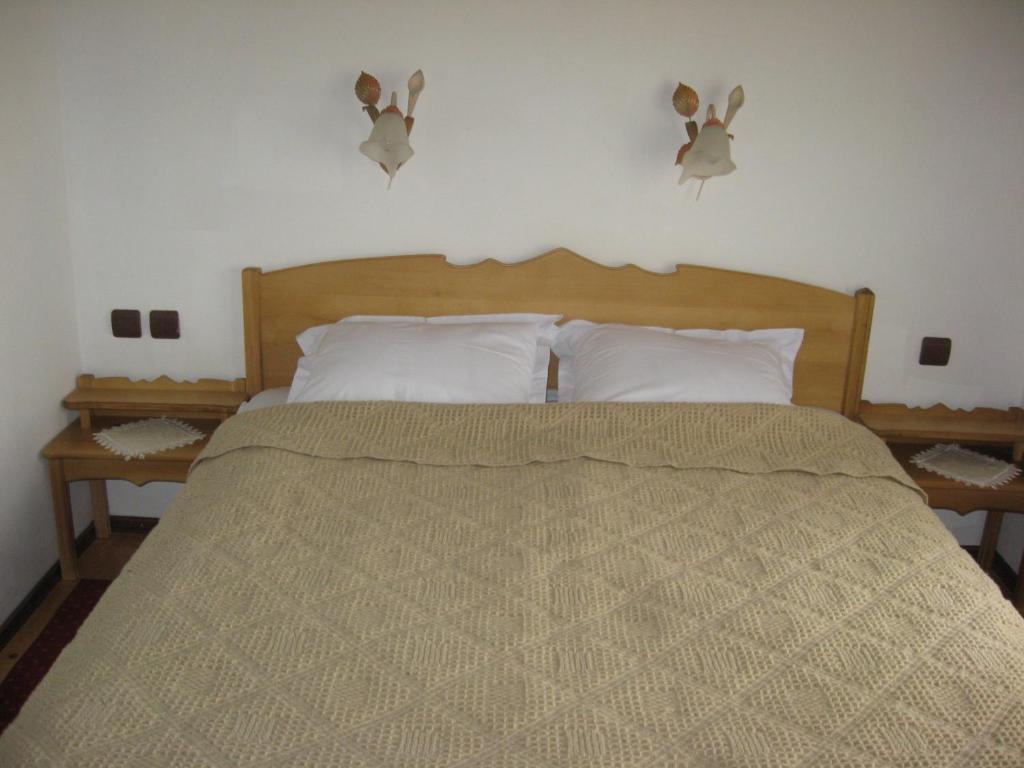 Sava Cupetsa Guest House Zheravna Bilik gambar